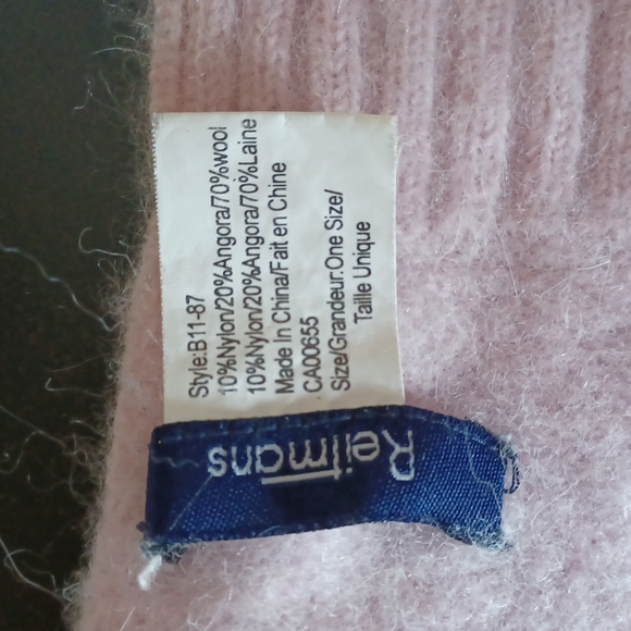 Pink wool Scarves - Picture 3 of 5